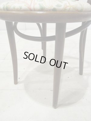 USED品のため多少使用感がありますが、がたつきはありません。