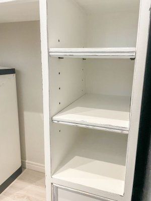 サランラップやタオル、ゴミ袋なんかを置いてみては。