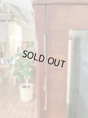 ところどころ傷があります。