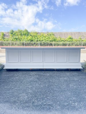 W3700×H950mmの大きなカウンターテーブルを特注製作