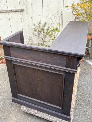 美容サロン向けのL字カウンターオーダーメイド専門店です。