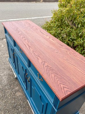 天板にはオーク無垢材を使いました