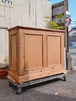 東京の美容室に収めさせていただいたレジカウンター