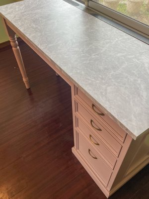 こちらはグレーの石目の大理石天板LJ-10183K