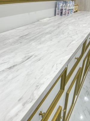 大理石メラミンのカウンタートップ。大理石の柄は4種類ご用意しております。