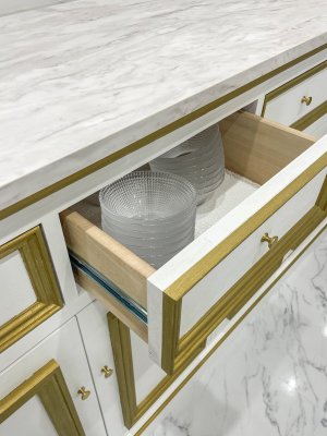 スライドレール式のスムーズな引出し