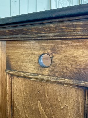 ご希望の場所に配線穴を開けます。