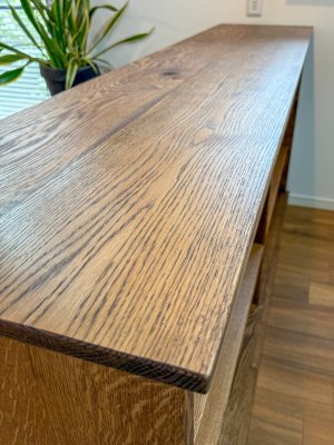 写真は特注ダークブラウン色