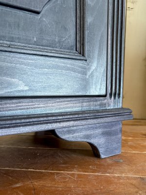 足元細かい部分もデコラティブに。