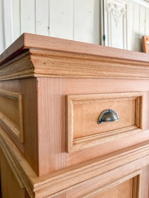 モールディングを使った豪華な装飾