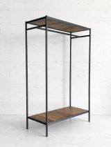 アイアンコートハンガー×オークシェルフ　店舗什器　アイアン家具