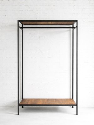 ご家庭のおしゃれなハンガーラックとしてもおすすめ。