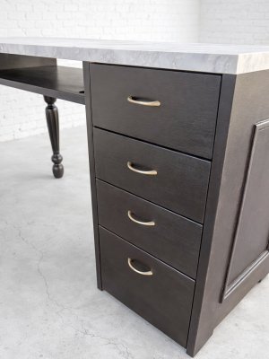 引き出しの数は、3〜5杯まで選べます。