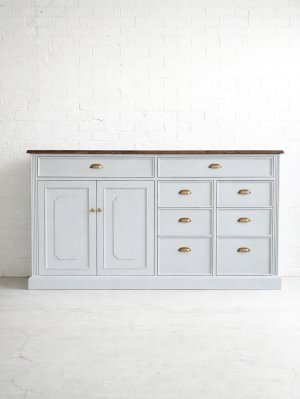 パイン材で作ったオーダーメイドキッチンボード。