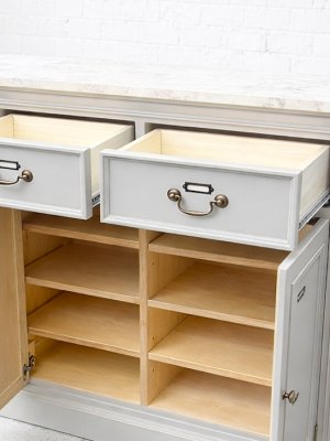 上段はスライドレールの引出し