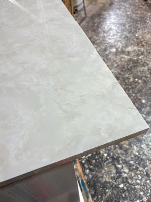 こちらの大理石柄は「SAL1809KM」、その他数種類をご用意しております。