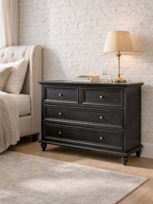 海外インテリアやアンティーク調家具のオーダーメイド専門店です。