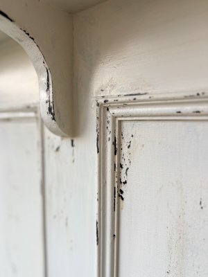 アンティーク感のある店舗什器をお探しの方におすすめです。