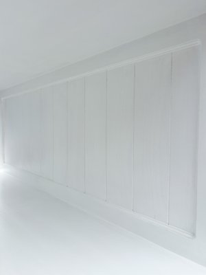 背板は羽目板にしました。