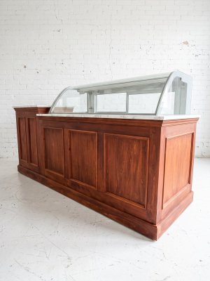 150cm幅の床置き式冷蔵ショーケースに合わせたカバー。