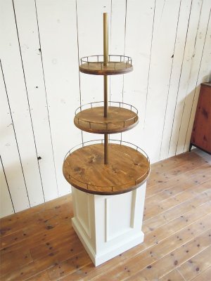 ご希望に応じてサイズーダーができる、オーダーメイド店舗什器です。