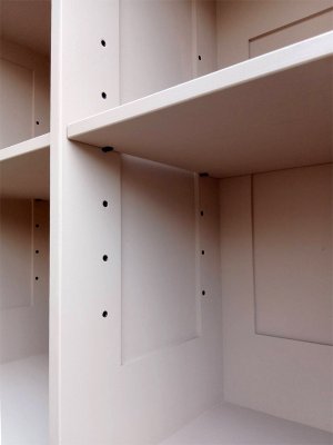 高さ変更できる可動棚。