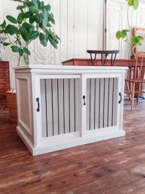 カラーもホワイトに限らず様々なカラーをご用意しております。