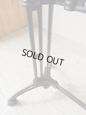 20mm厚の天板を載せた場合、テーブル天板高は740になります