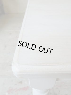 写真はシャビーテイストのホワイトウォッシュ色(ウレタン仕上げ)