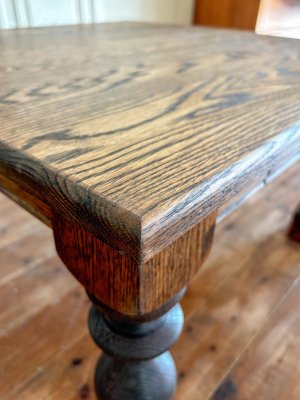 画像9: オークターンドレッグローテーブル　アンティーク調リビングテーブル　「Classic Benchleg」