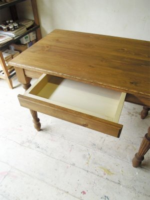 イギリスカントリー家具のような佇まい