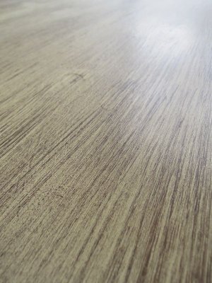 ベージュとブラウンが重なり合ったアンティーク風ペイント仕上げ