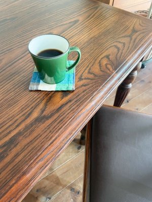 天板の仕上げはウレタン、オイルフィニッシュなど選べます。