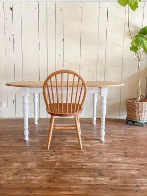 ターンドレッグ（ろくろ脚）のダイニングテーブル専門店です。