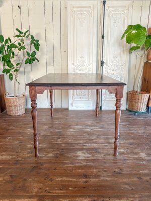 奥行900mmの少しワイドなサイズオーダー。