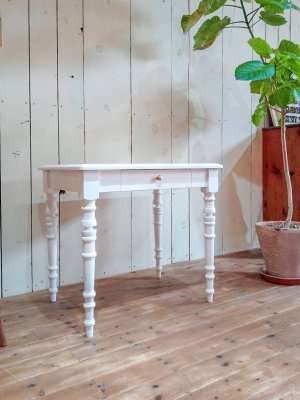 リビングの作業机や、子どもの勉強机にいかがでしょうか？