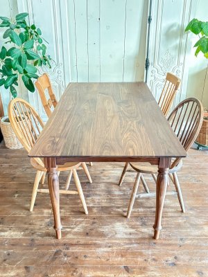 写真はクリア色オイルステイン仕上げ。