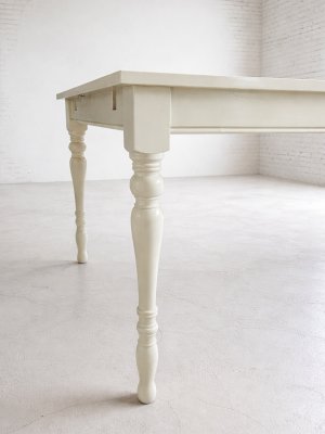 ろくろ足「スレンダー」を使ったターンドレッグダイニングテーブル