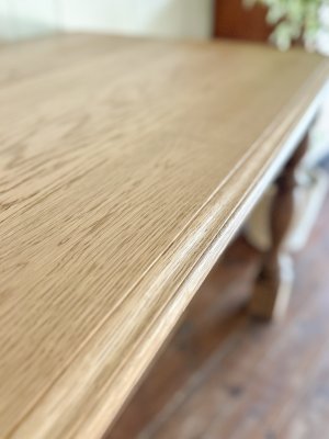 写真はオールドパイン色オイルステイン仕上げ。