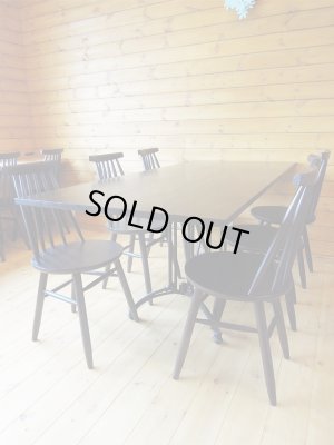 こちらの写真はW1800、ディスプレイテーブルや軽食用のアイアンテーブルにも