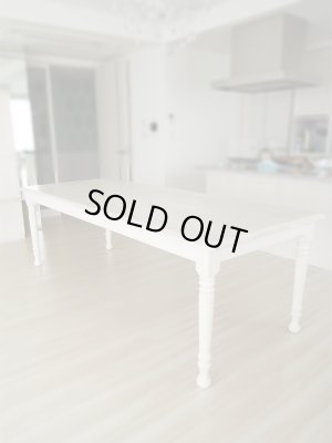 6人〜8人で広々使っていただける、オーダーメイドダイニングテーブルです