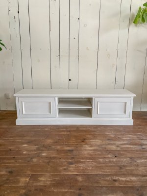 写真はW1400,D400,H400mmサイズのテレビボード