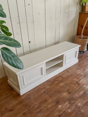 クラシックアンティーク調テレビボードをオーダーメイド製作いたします。