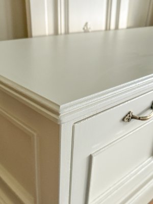 写真のクリーム色以外に、21色をご用意しております。