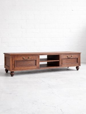 高級感のあるオーク家具のオーダーメイドお任せ下さい。