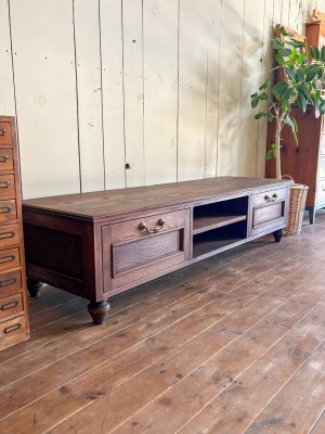 基本サイズは1400,1650,1800mmですが、2000mmを超えるサイズオーダーも可能です。