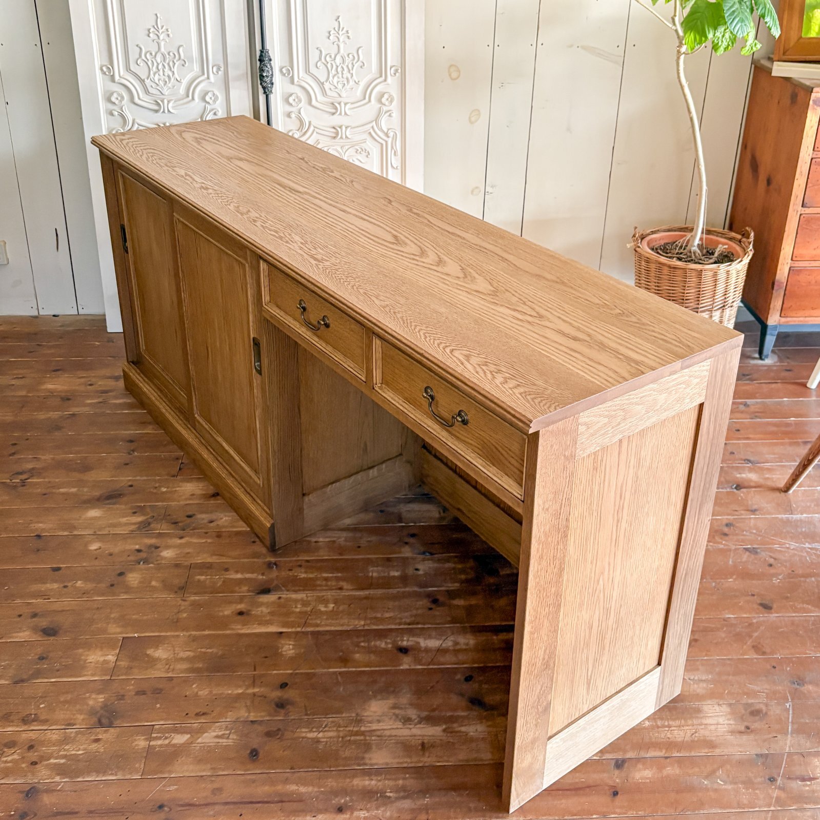 オーク無垢材を使ったオーダー家具