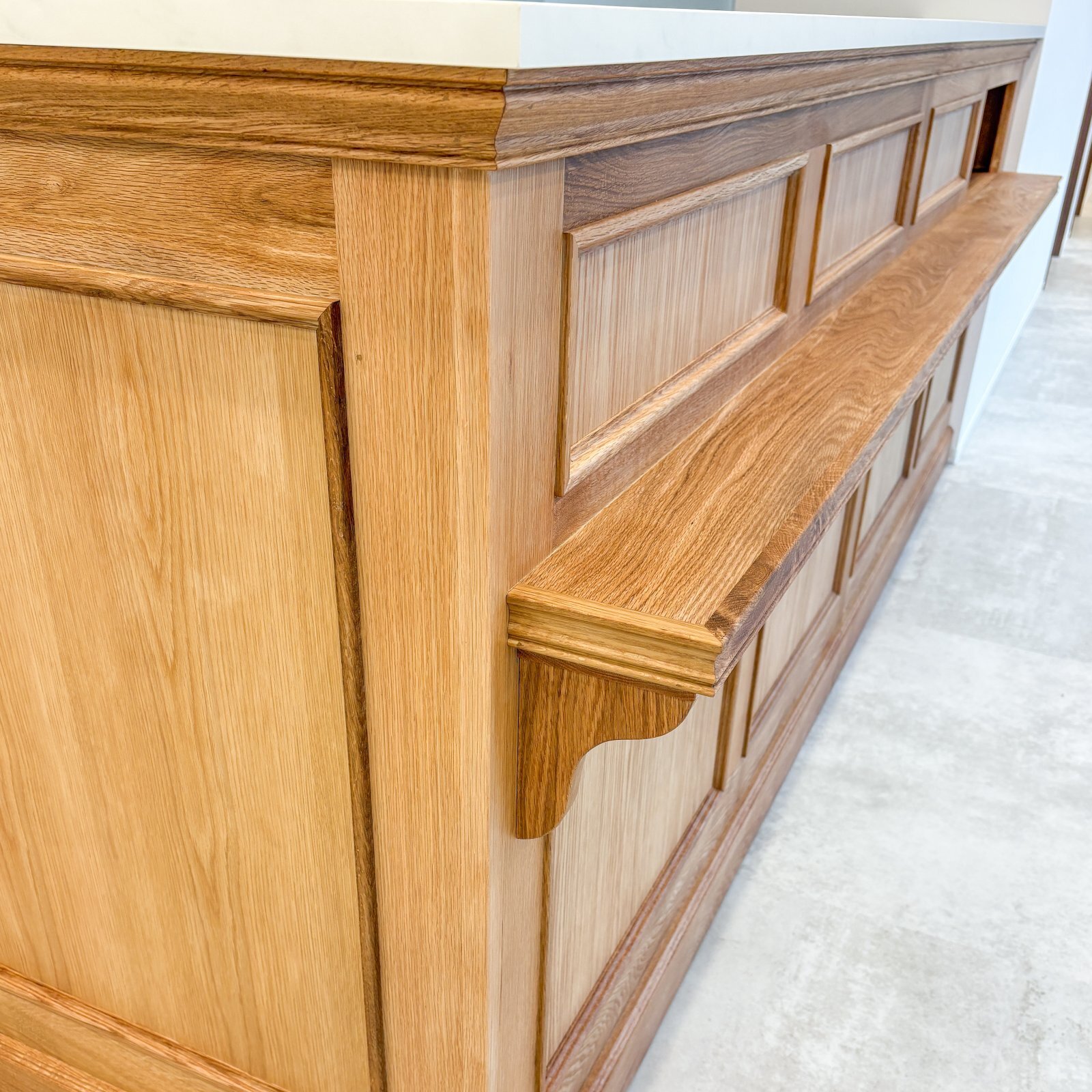 アンティーク調レジカウンター