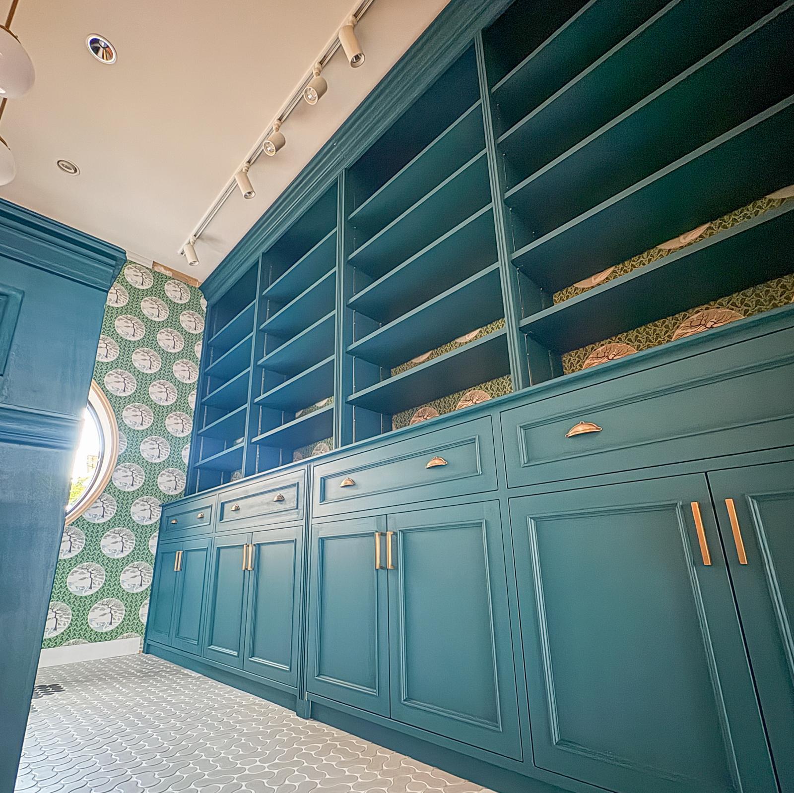 京都の古民家カフェに納品した壁面什器