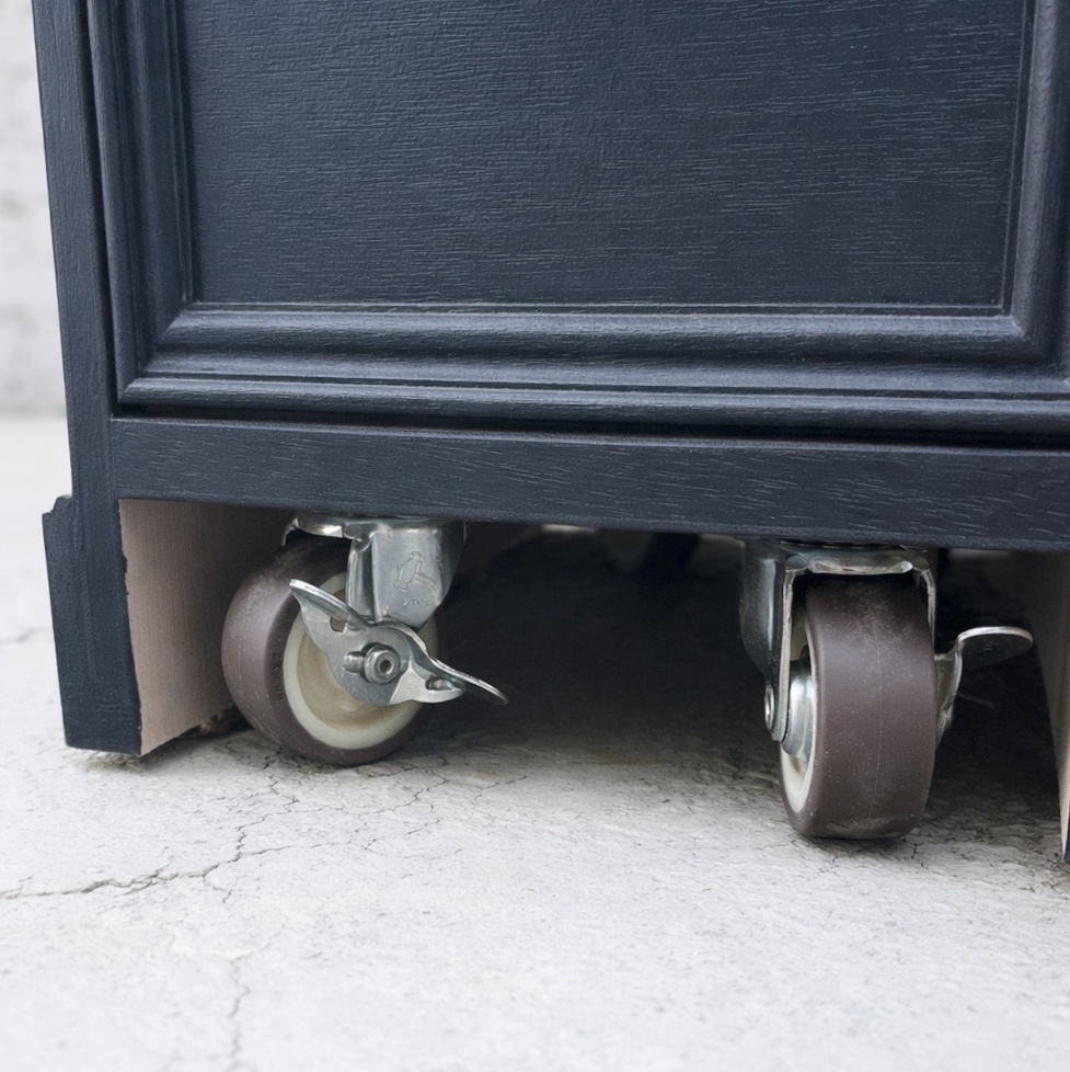 ブレーキ付きキャスター